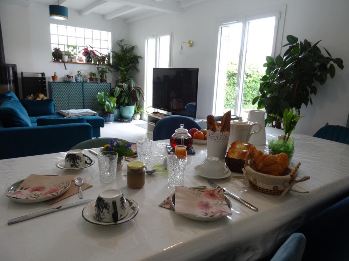 Maison D'Hotes Les Roses Tremieres Saclay Extérieur photo